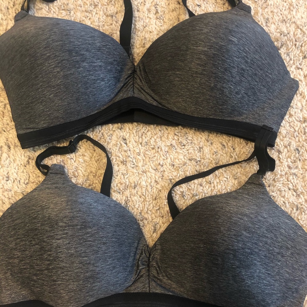 2- warners bras size 38D like new